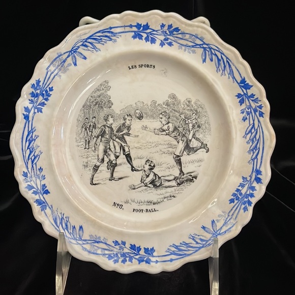 Antique Creil Et Montereau Terre de Fer France “LES SPORTS” Set Of 12 Plates - Picture 9 of 14